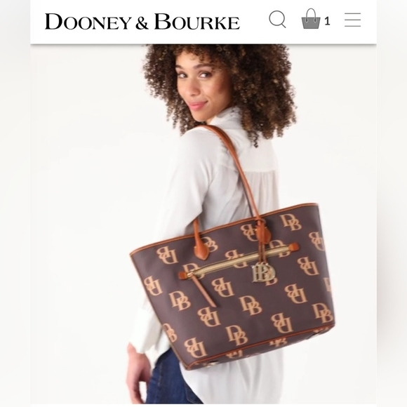 (NWT) Dooney and Bourke large tote with 24k gold DB and wallet in tan and ivory. - Picture 7 of 11